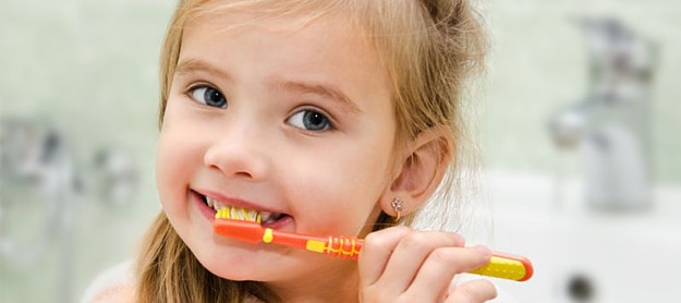 Adelantar Intrusión Publicación El cepillado dental infantil | Dent-Al