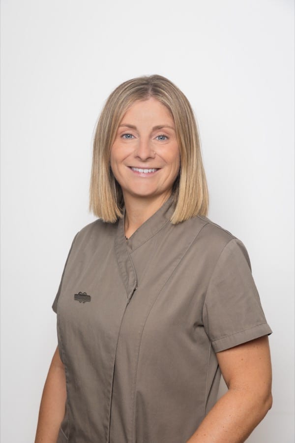 Dra. Núria Alamañac Dental Sant Joan